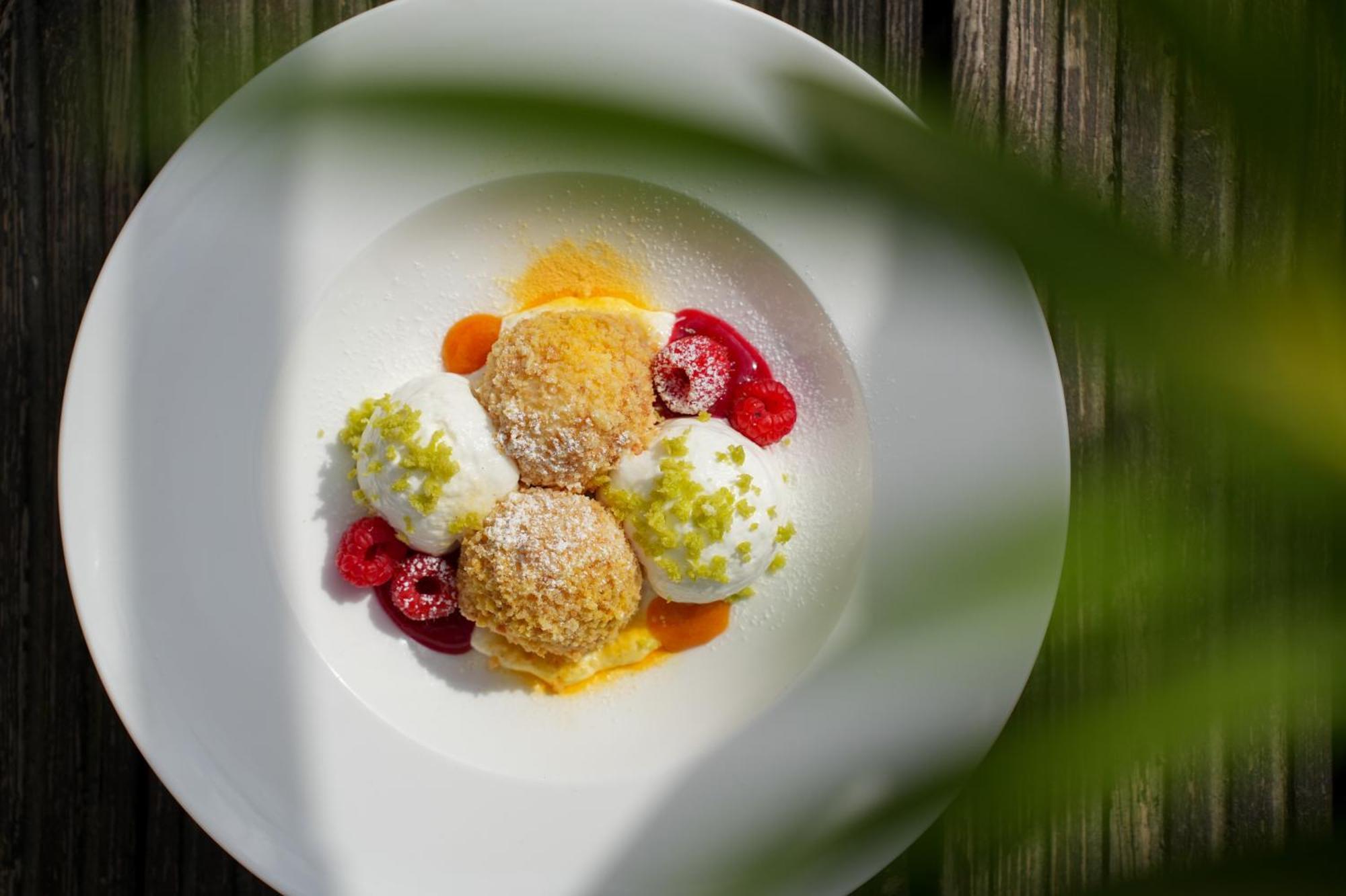 Imola Udvarhaz Dessert Hotel Егер Екстериор снимка